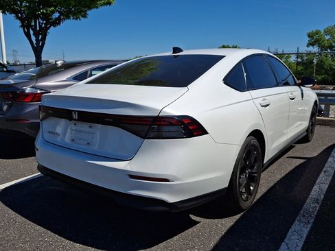 Used 2025 Honda Accord SE image 4