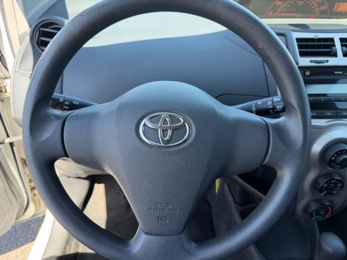 Used 2011 Toyota Yaris 2-Door Hatchback w/ Convenience Pkg FWD image 23