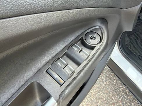Used 2018 Ford Escape Titanium w/ Ford Safe & Smart Package AWD/4WD image 11
