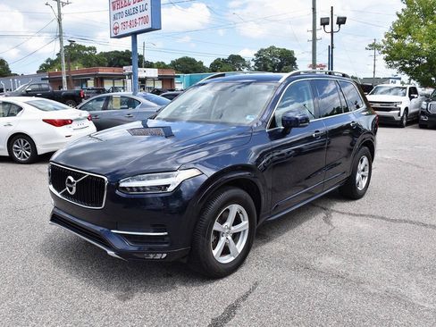 Used 2019 Volvo XC90 T5 Momentum FWD image 9