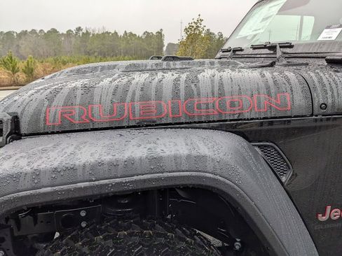 New 2026 Jeep Gladiator Rubicon AWD/4WD image 24