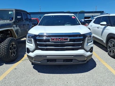 Used 2026 GMC Terrain Elevation FWD image 2