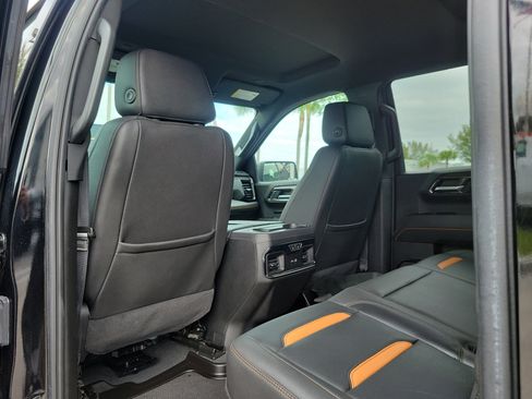 Used 2022 GMC Sierra 1500 AT4 image 16