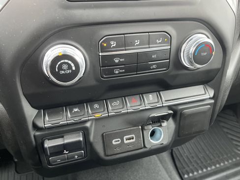 Used 2023 GMC Sierra 1500 Pro w/ Graphite Edition image 21