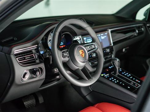 New 2026 Porsche Macan S image 22