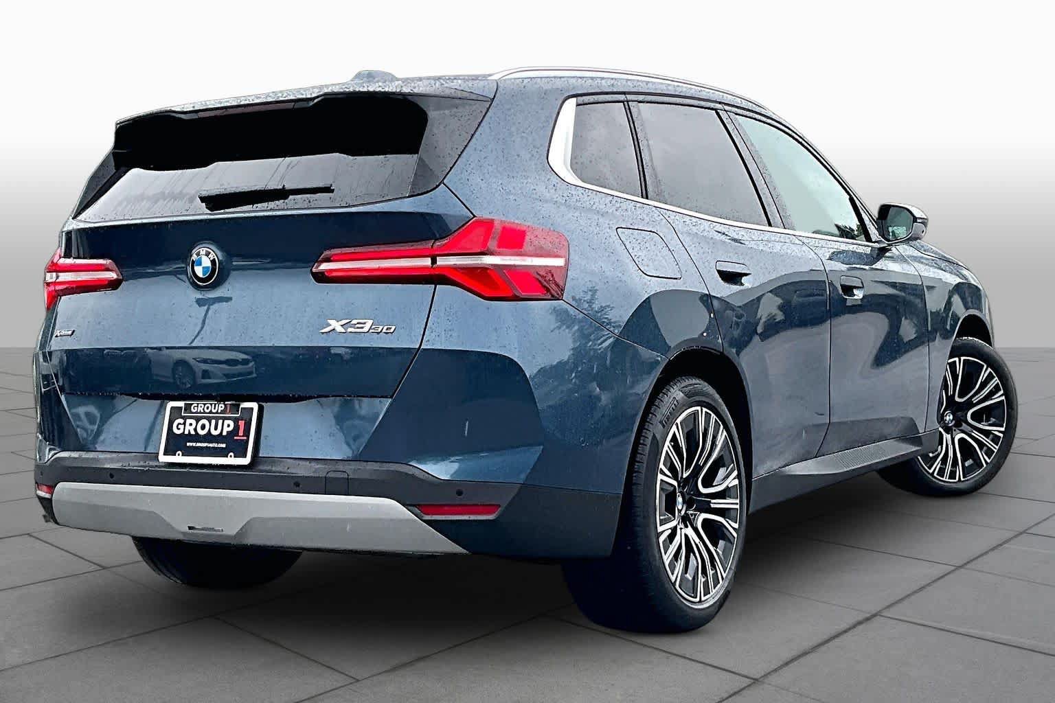 Used 2025 BMW X3 xDrive30i AWD/4WD image 13