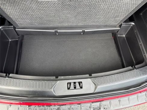 Used 2021 Ford Explorer XLT w/ Equipment Group 202A image 35