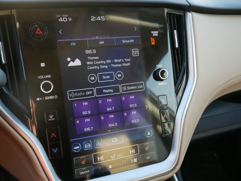 Used 2021 Subaru Outback Premium image 22