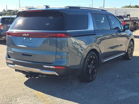 Used 2024 Kia Carnival SX Prestige image 5