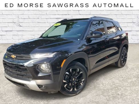 Certified 2023 Chevrolet TrailBlazer LT w/ Convenience Package FWD image 1