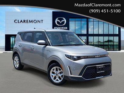 Used 2023 Kia Soul LX w/ Option Group 015