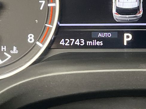 Used 2023 Nissan Rogue S image 13