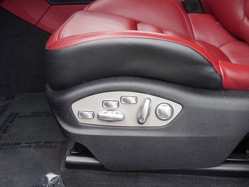 Used 2024 Porsche Macan GTS image 35