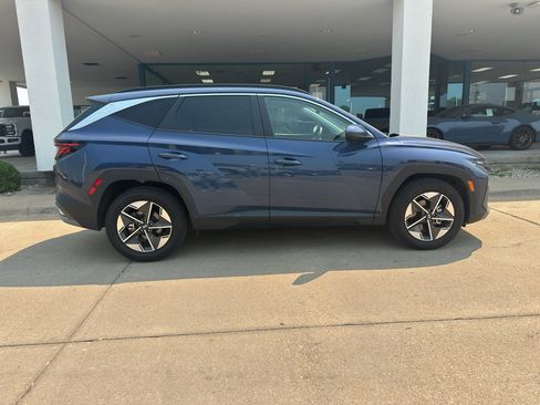 Used 2025 Hyundai Tucson SEL FWD image 7