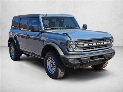 New 2025 Ford Bronco 4-Door image 8