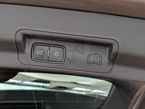 Certified 2021 Ford Explorer XLT w/ Equipment Group 202A AWD/4WD image 22
