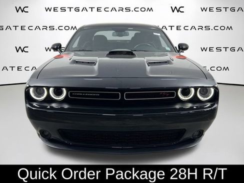Used 2017 Dodge Challenger R/T image 2
