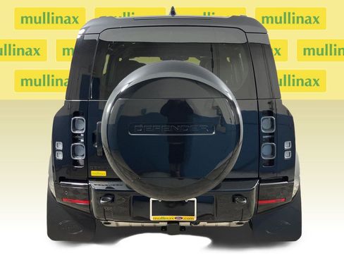 Used 2025 Land Rover Defender 110 X image 8