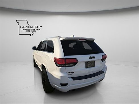 Used 2020 Jeep Grand Cherokee Altitude image 5