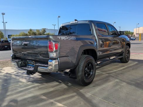 Used 2023 Toyota Tacoma TRD Off-Road w/ Black Out Package (TMS) AWD/4WD image 5