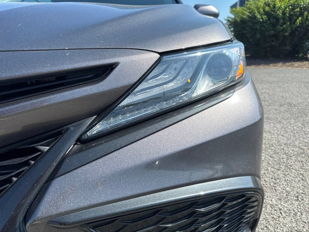 Used 2023 Toyota Camry XSE FWD image 10