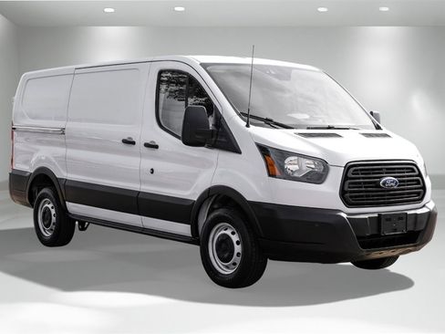 Used 2019 Ford Transit 250 130 Low Roof image 5
