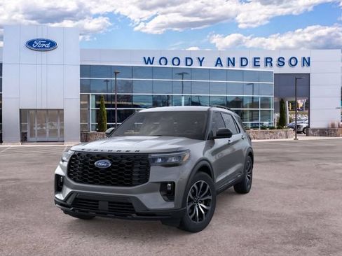 New 2026 Ford Explorer ST-Line RWD image 2