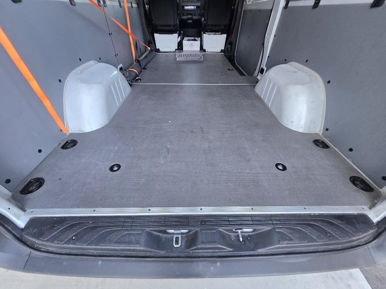 Used 2022 Mercedes-Benz Sprinter 2500 image 41