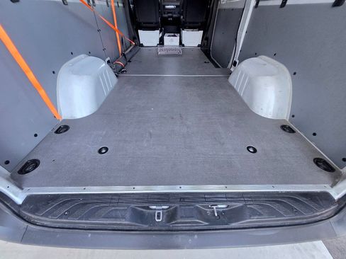 Used 2022 Mercedes-Benz Sprinter 2500 image 41