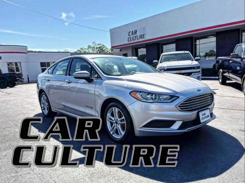 Used 2018 Ford Fusion S image 1