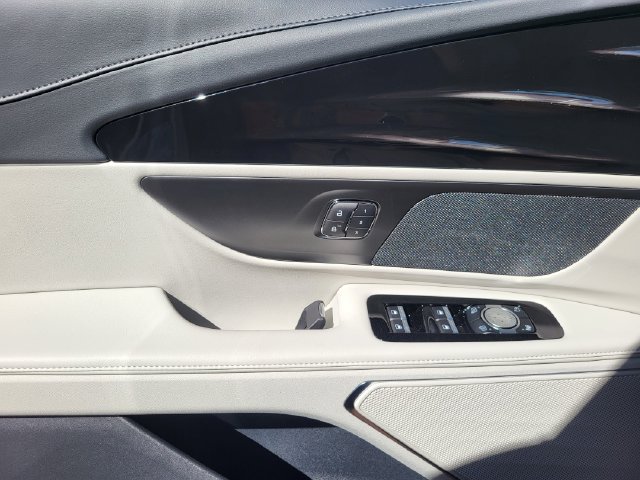 New 2026 Lincoln Nautilus Premier AWD/4WD image 9