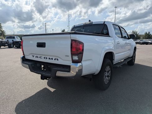 Used 2019 Toyota Tacoma SR5 RWD image 4