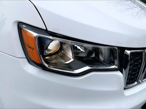 Used 2020 Jeep Grand Cherokee Limited w/ Trailer Tow Group IV image 26