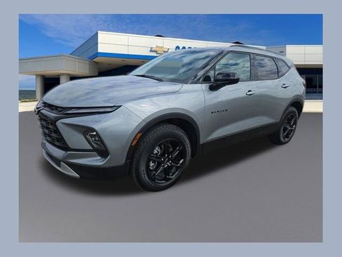 Used 2025 Chevrolet Blazer LT w/ Convenience Package image 1