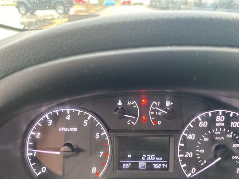 Used 2016 Nissan Sentra S image 15