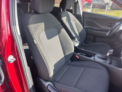 Used 2025 Hyundai Kona SEL image 36