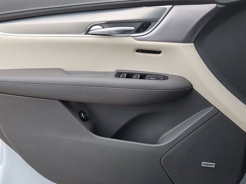 Used 2025 Cadillac XT5 Premium Luxury w/ Technology Package FWD image 17