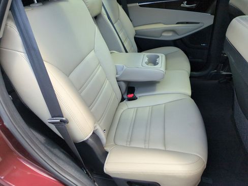 Used 2019 Kia Sorento EX w/ EX Touring Package AWD/4WD image 34