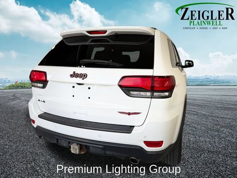 Used 2021 Jeep Grand Cherokee Trailhawk w/ Premium Lighting Group AWD/4WD image 5