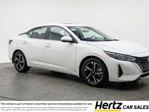 Used 2025 Nissan Sentra SV image 1