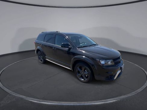 Used 2019 Dodge Journey Crossroad AWD/4WD image 2