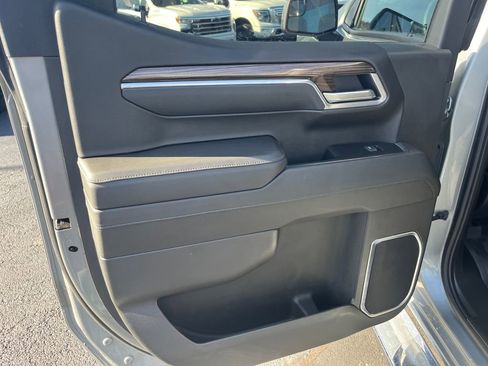 Used 2025 Chevrolet Silverado 1500 LT image 21