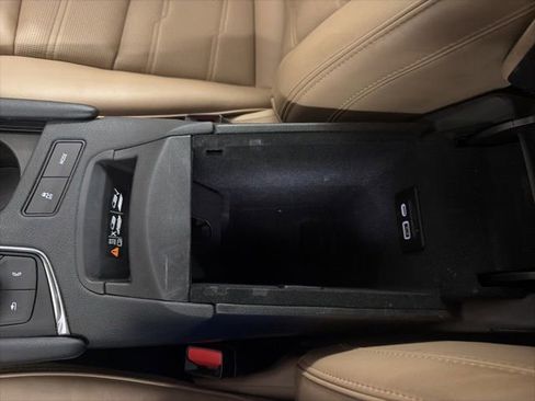 Used 2020 Cadillac XT6 Premium Luxury w/ Platinum Package FWD image 25