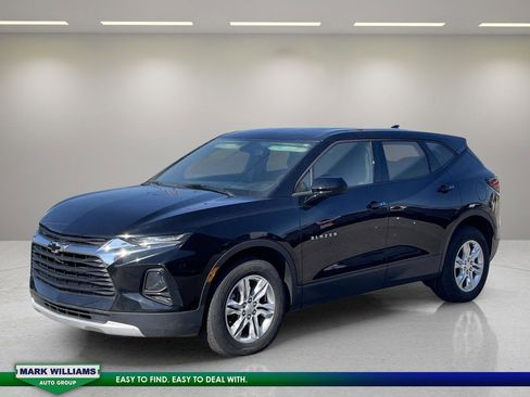 Used 2023 Chevrolet Equinox RS w/ LPO, Floor Liner Package image 7