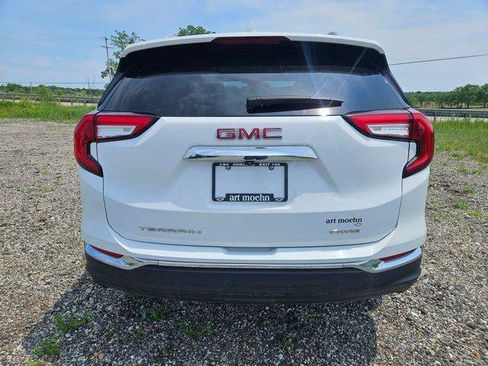 Used 2024 GMC Terrain SLT AWD/4WD image 6