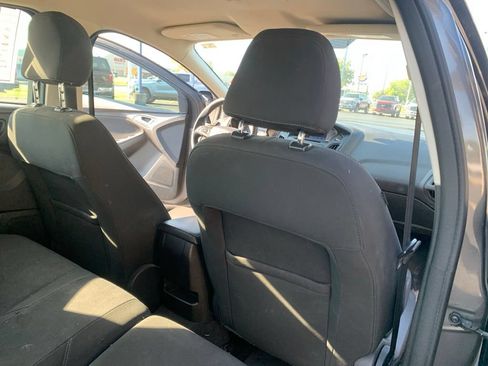 Used 2017 Ford Focus SE FWD image 27