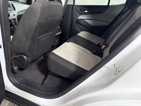 Used 2021 Chevrolet Equinox LT image 21