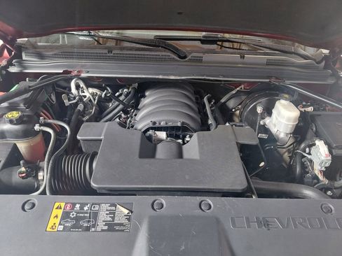 Used 2019 Chevrolet Suburban LT image 10