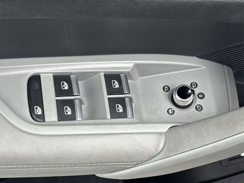 Used 2018 Audi Q5 Prestige w/ Prestige Package image 10