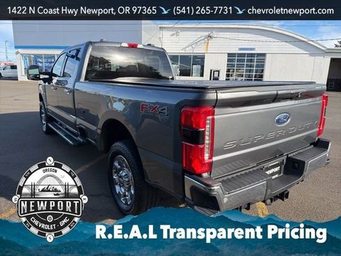 Used 2025 Ford F250 Lariat w/ Chrome Package image 7